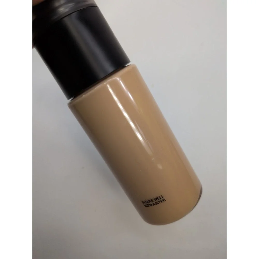 10 LIGHT NEUTRAL🥰NEW Smashbox Dual Filter 2 in 1 Concealer Foundation .8oz